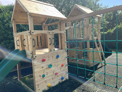 ACTIVE Hampton towers – 3 x 140x140cm platforms- 1.5 and 1.2m platform height, including INSTALLATION