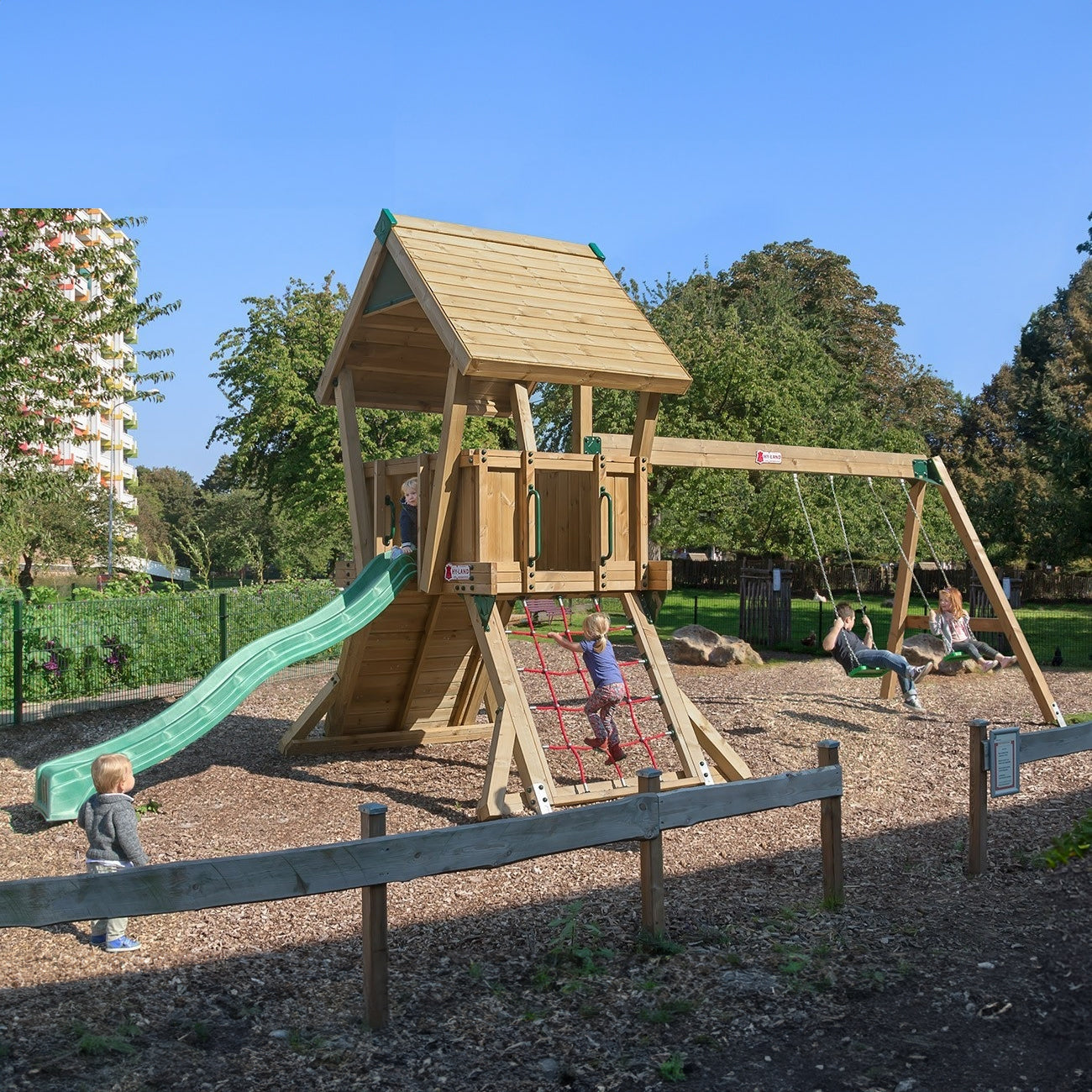 Hy-land Project Q2S  Climbing Frame with swing module – Hyland Q2S