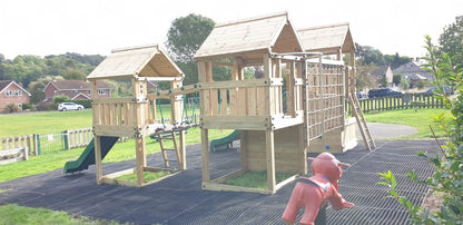 ACTIVE Hampton towers – 3 x 140x140cm platforms- 1.5 and 1.2m platform height, including INSTALLATION