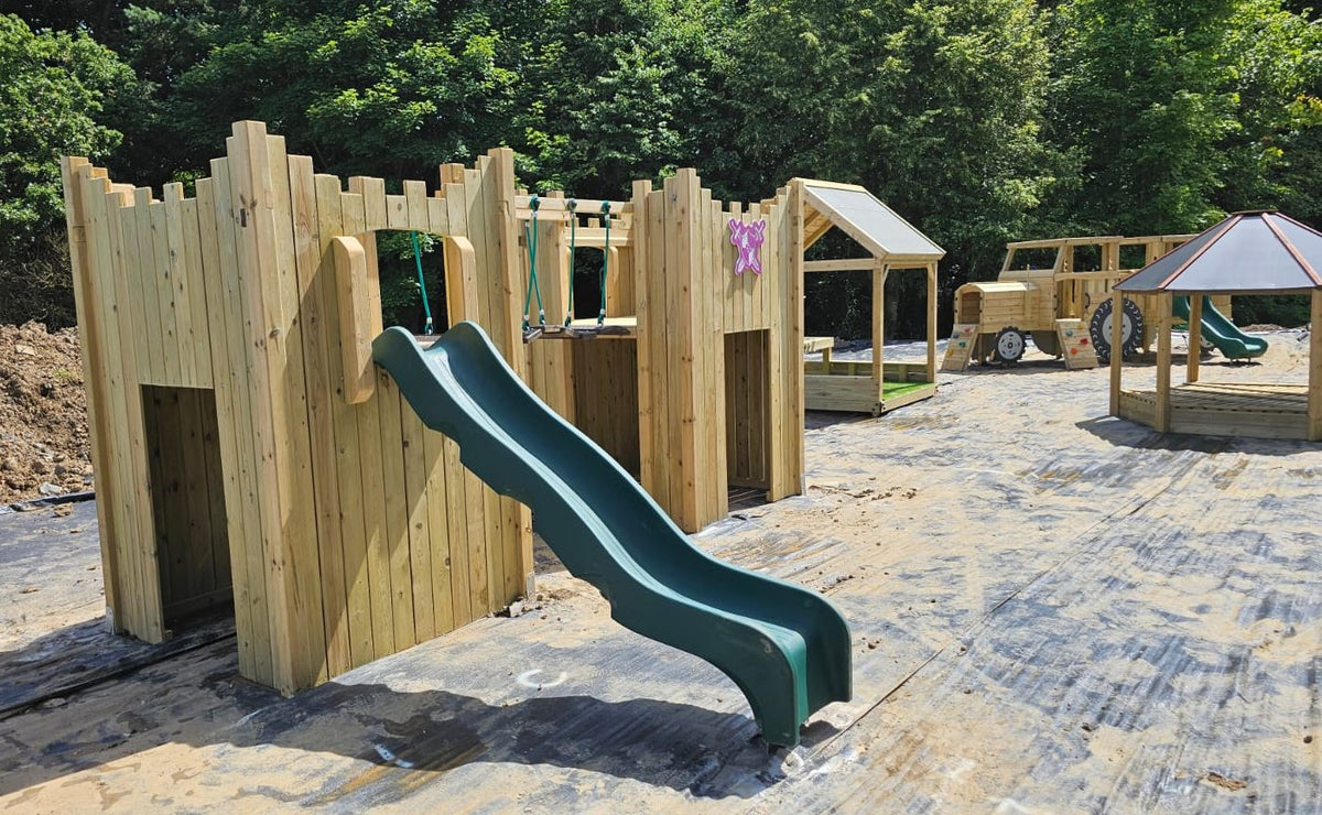 “Active” Double Castle. 125cm platform height – INSTALLED. Ideal for commercial playgrounds