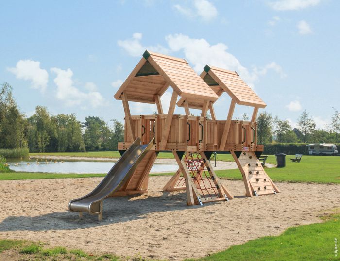 Hy-Land Project Q4, Hyland Q4 climbing frame